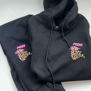 Miss EatWell + Heather Mcmahan sweatpant suit